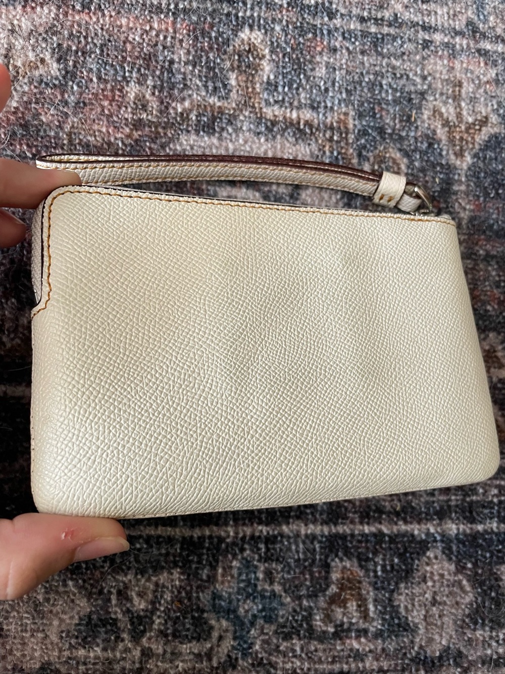 Disney x coach Mickey/minnie signature corner zip wristlet white leather pre own - Picture 3 of 7
